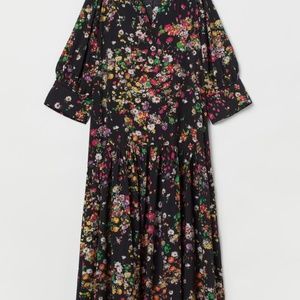 NWT. H&M floaty floral maxi dress. M